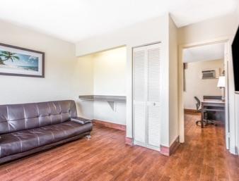 Econo Lodge Inn & Suites Florida City Rom bilde
