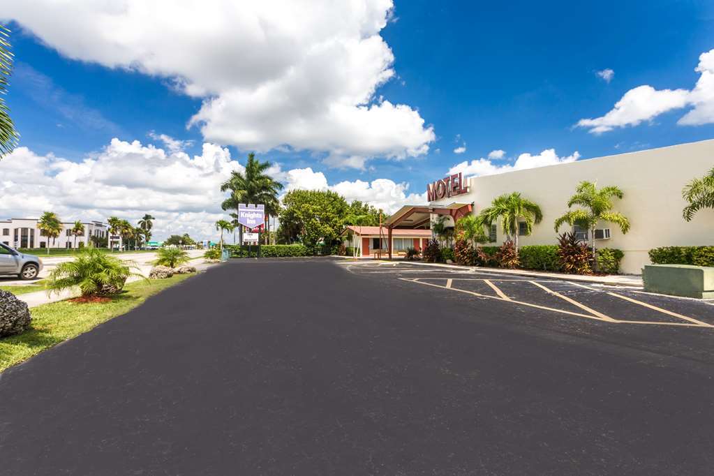 Econo Lodge Inn & Suites Florida City Fasiliteter bilde